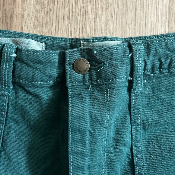 universal thread green shorts - Picture 6 of 6